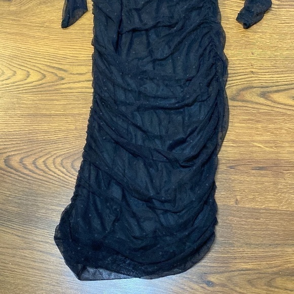 🌷 Boohoo🌷 Black Long Sheer Lace Sleeve Overlay Off Shoulder  Dress - Picture 3 of 10